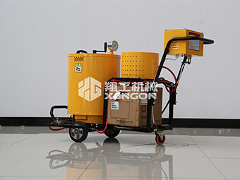 翔工手扶瀝青灌縫機(jī)，您的路面養(yǎng)護(hù)“專家”