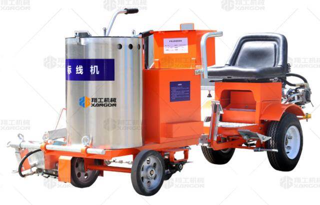 熱熔劃線機配置助力車，高施工高標線質量