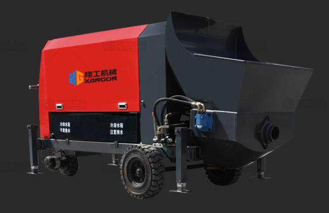 混凝土輸送泵雙控操作模式，靈活使用