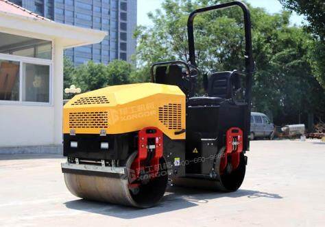 壓路機型號多？根據(jù)工程量選擇準(zhǔn)沒錯